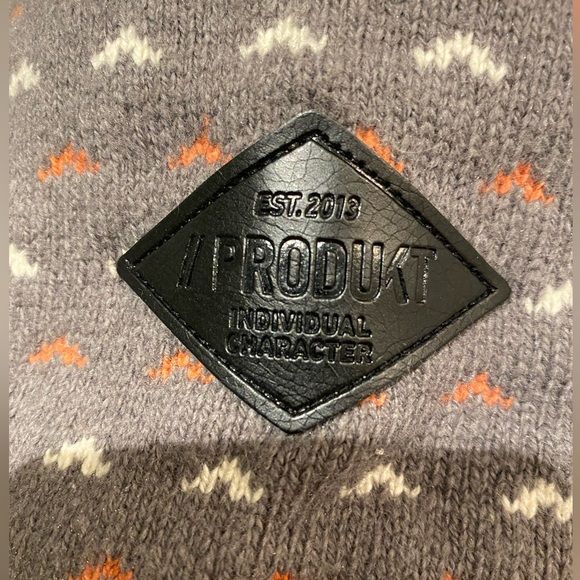 Medium gunmetal knit crew neck - Picture 2 of 5